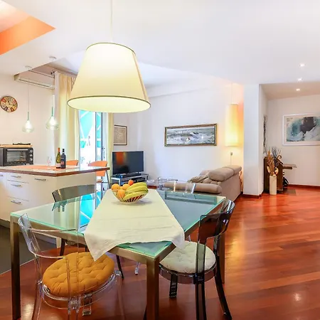 Apartment Casa Regali